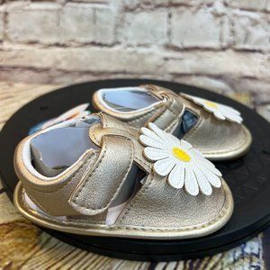 Magic Prewalker Baby Girls Gold Adjustable Hook and Loop Daisy Flower Sandals 2
